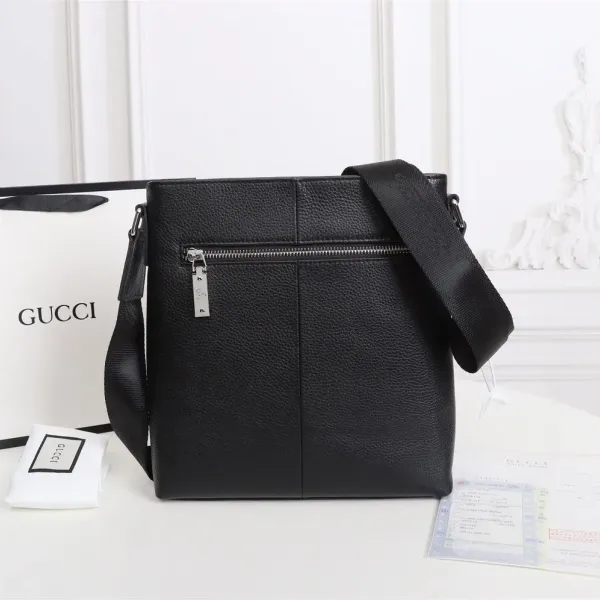 【2026】【GUCCI 公式 旗艦店】クッチ ショルダーバッグ 当日出荷 好評に付き再入荷!25*27*6CM 【2026】【GUCCI 公式 旗艦店】クッチ ショルダーバッグ 当日出荷 好評に付き再入荷!25*27*6CM