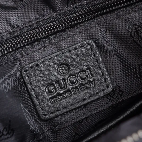 【2026】【GUCCI 公式 旗艦店】クッチ ショルダーバッグ 当日出荷 好評に付き再入荷!25*27*6CM 【2026】【GUCCI 公式 旗艦店】クッチ ショルダーバッグ 当日出荷 好評に付き再入荷!25*27*6CM