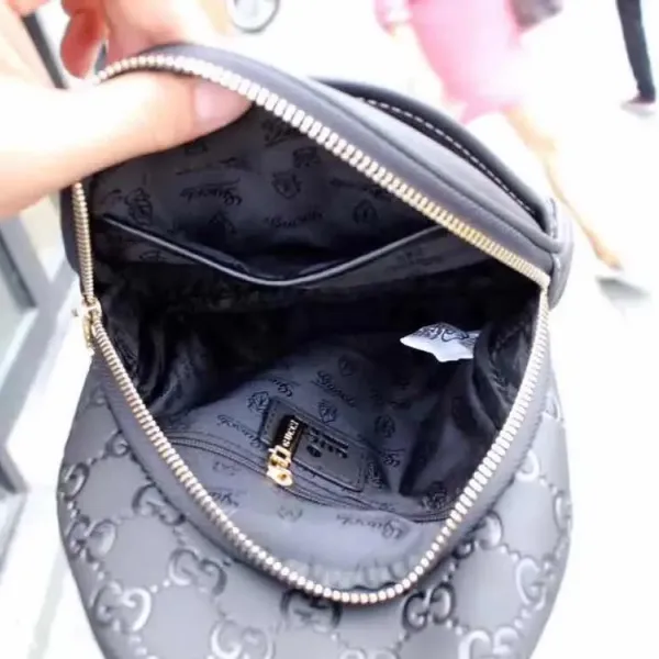 【2026】【GUCCI 公式 旗艦店】クッチ  胸ポケット 当日出荷 好評に付き再入荷！19*20*5CM
