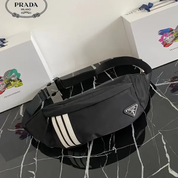 【2026】【PRADA 公式 旗艦店】プラダ  ウエストポーチ 当日出荷 好評に付き再入荷！26*12*7CM