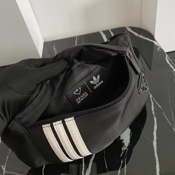 【2026】【PRADA 公式 旗艦店】プラダ  ウエストポーチ 当日出荷 好評に付き再入荷！26*12*7CM