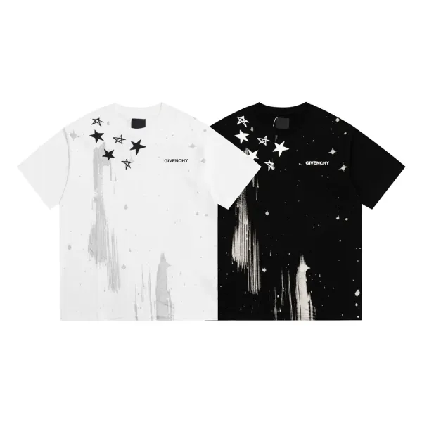 【2026】【GIVENCHY 公式旗艦店】ジバンシー   Tシャツ ご好評に付き再入荷！