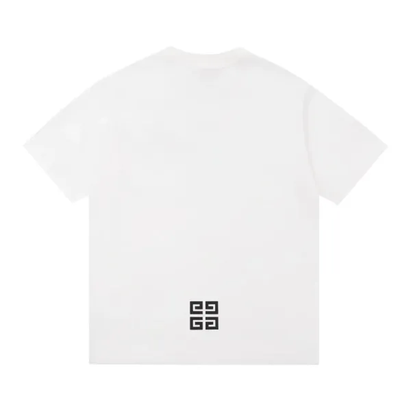 【2026】【GIVENCHY 公式旗艦店】ジバンシー Tシャツ ご好評に付き再入荷! 【2026】【GIVENCHY 公式旗艦店】ジバンシー Tシャツ ご好評に付き再入荷!