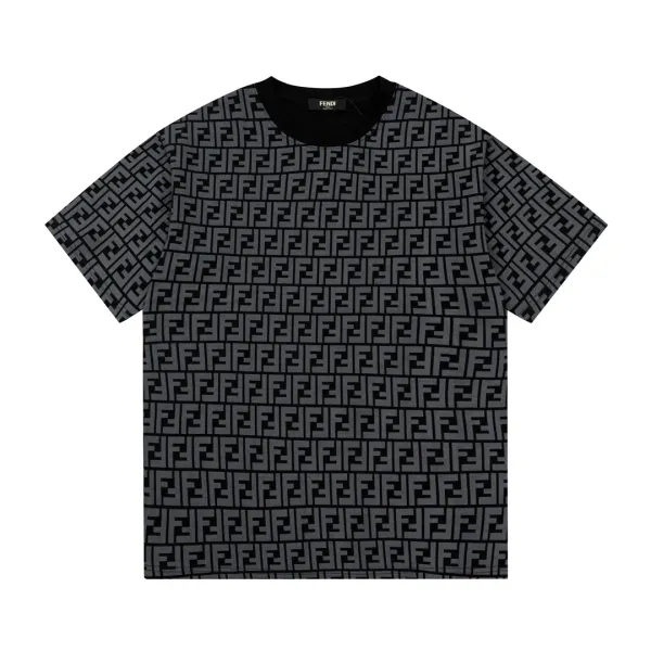 【2026】【FENDI 公式旗艦店】フェンディ Tシャツ ご好評に付き再入荷! 【2026】【FENDI 公式旗艦店】フェンディ Tシャツ ご好評に付き再入荷!
