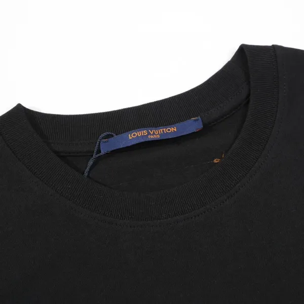 【2026】【LOUIS VUITTON 公式旗艦店】ルイヴィトン Tシャツ ご好評に付き再入荷! 【2026】【LOUIS VUITTON 公式旗艦店】ルイヴィトン Tシャツ ご好評に付き再入荷!