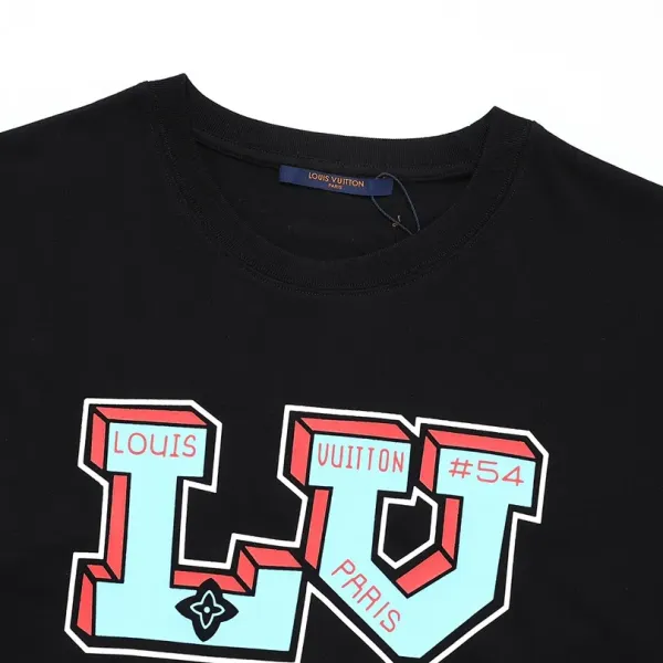 【2026】LV【LOUIS VUITTON 公式旗艦店】ルイヴィトン Tシャツ ご好評に付き再入荷! 【2026】LV【LOUIS VUITTON 公式旗艦店】ルイヴィトン Tシャツ ご好評に付き再入荷!
