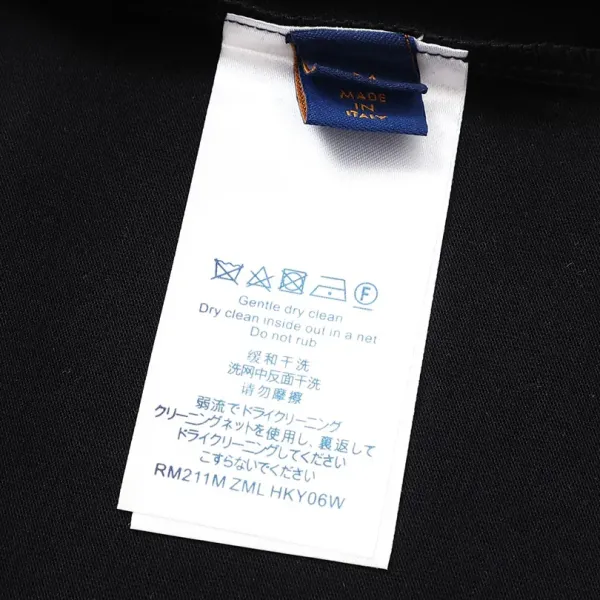 【2026】LV【LOUIS VUITTON 公式旗艦店】ルイヴィトン Tシャツ ご好評に付き再入荷! 【2026】LV【LOUIS VUITTON 公式旗艦店】ルイヴィトン Tシャツ ご好評に付き再入荷!