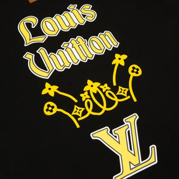 【2026】【LOUIS VUITTON 公式旗艦店】ルイヴィトン Tシャツ ご好評に付き再入荷! 【2026】【LOUIS VUITTON 公式旗艦店】ルイヴィトン Tシャツ ご好評に付き再入荷!