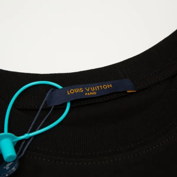 【2026】【LOUIS VUITTON 公式旗艦店】ルイヴィトン Tシャツ ご好評に付き再入荷! 【2026】【LOUIS VUITTON 公式旗艦店】ルイヴィトン Tシャツ ご好評に付き再入荷!