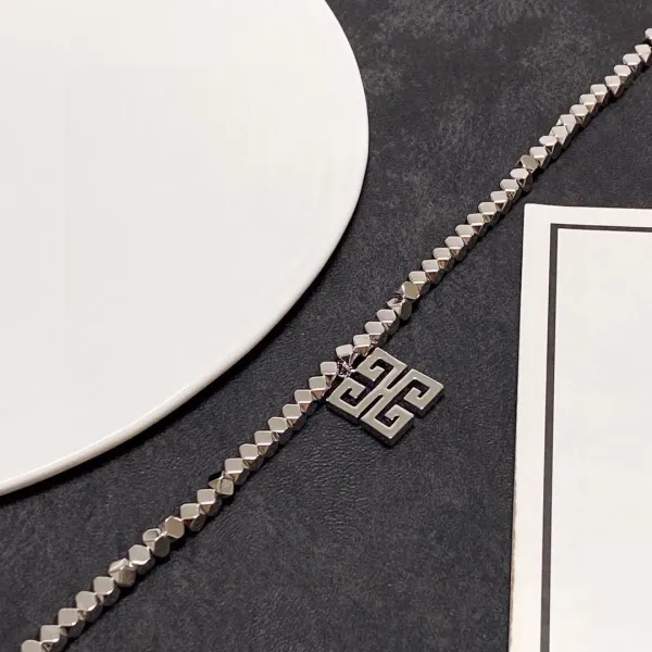 【2026】【GIVENCHY 】ネックレス、新しいネックレス万能シンプルファッションオーナメント