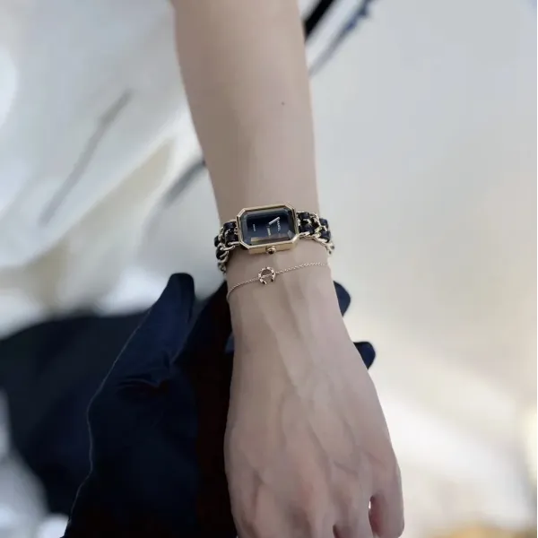 【2026】【CHANEL】ブレスレット、ファッションシンプルなスタイル 【2026】【CHANEL】ブレスレット、ファッションシンプルなスタイル