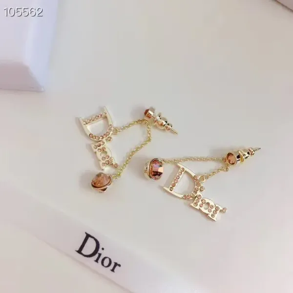 【2026】【DIOR】ディオール ファッションスタイルのイヤリング 【2026】【DIOR】ディオール ファッションスタイルのイヤリング