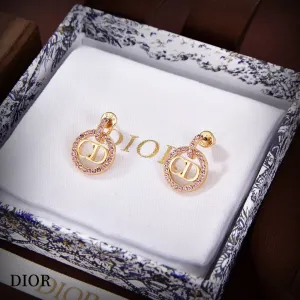【2026】【DIOR】ディオール ファッションスタイルのイヤリング 【2026】【DIOR】ディオール ファッションスタイルのイヤリング