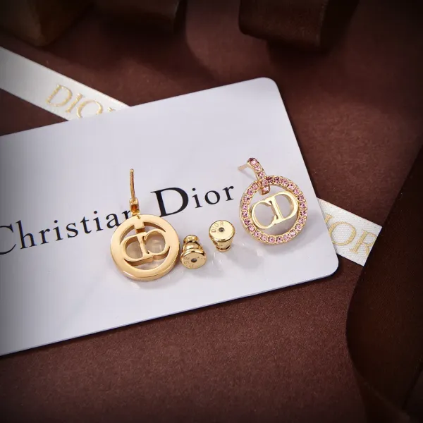 【2026】【DIOR】ディオール ファッションスタイルのイヤリング 【2026】【DIOR】ディオール ファッションスタイルのイヤリング