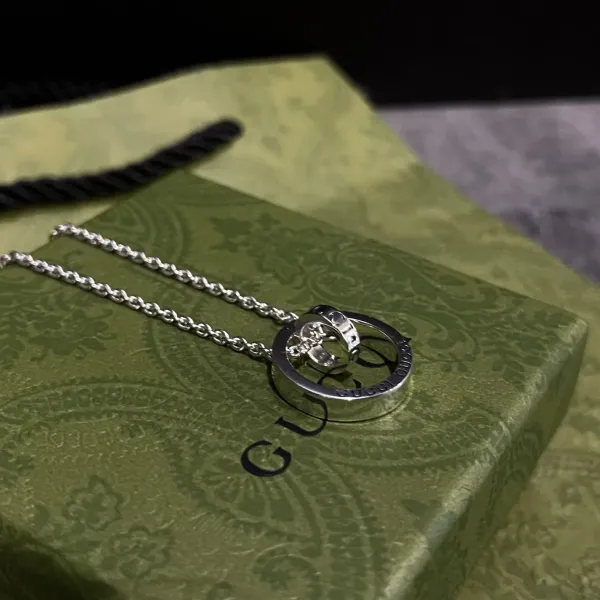 【2026】【GUCCI】ネックレス、新しいネックレス万能シンプルファッションオーナメント 【2026】【GUCCI】ネックレス、新しいネックレス万能シンプルファッションオーナメント