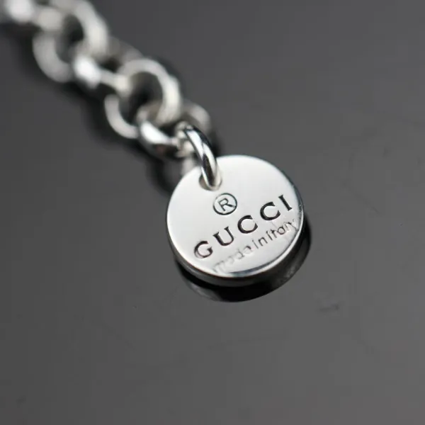 【2026】【GUCCI】ネックレス、新しいネックレス万能シンプルファッションオーナメント 【2026】【GUCCI】ネックレス、新しいネックレス万能シンプルファッションオーナメント