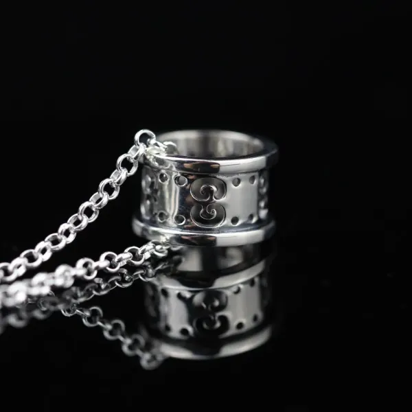 【2026】【GUCCI】ネックレス、新しいネックレス万能シンプルファッションオーナメント 【2026】【GUCCI】ネックレス、新しいネックレス万能シンプルファッションオーナメント