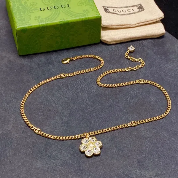 【2026】【GUCCI】ネックレス、新しいネックレス万能シンプルファッションオーナメント 【2026】【GUCCI】ネックレス、新しいネックレス万能シンプルファッションオーナメント