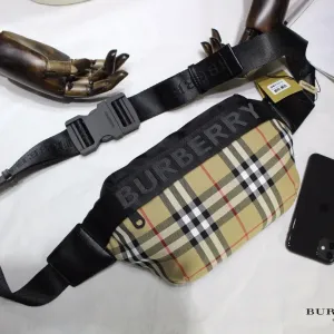 【2026】【BURBERRY 公式旗艦店】バーバリー ウエストポーチ 当日出荷 好評に付き再入荷!31*7.5*16CM 【2026】【BURBERRY 公式旗艦店】バーバリー ウエストポーチ 当日出荷 好評に付き再入荷!31*7.5*16CM