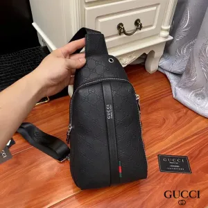 【2026】【GUCCI 公式旗艦店】クッチ 胸ポケット 当日出荷 好評に付き再入荷!18*32*7CM 【2026】【GUCCI 公式旗艦店】クッチ 胸ポケット 当日出荷 好評に付き再入荷!18*32*7CM