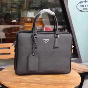 【2026】【PRADA 公式旗艦店】プラダ ブリーフケース当日出荷 好評に付き再入荷!39*30*6.5CM 【2026】【PRADA 公式旗艦店】プラダ ブリーフケース当日出荷 好評に付き再入荷!39*30*6.5CM