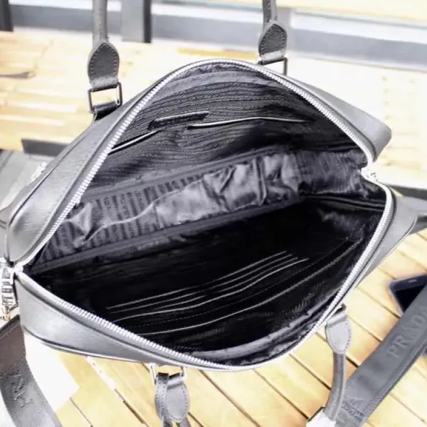 【2026】【PRADA 公式旗艦店】プラダ ブリーフケース当日出荷 好評に付き再入荷!39*30*6.5CM 【2026】【PRADA 公式旗艦店】プラダ ブリーフケース当日出荷 好評に付き再入荷!39*30*6.5CM