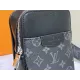 【2026】【LOUIS VUITTON 公式 旗艦店】 ルイヴィトン 胸ポケット当日出荷 好評に付き再入荷!13*21*5CM 【2026】【LOUIS VUITTON 公式 旗艦店】 ルイヴィトン 胸ポケット当日出荷 好評に付き再入荷!13*21*5CM