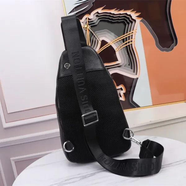 【2026】LV【LOUIS VUITTON 公式 旗艦店】 ルイヴィトン 胸ポケット当日出荷 好評に付き再入荷!29*16*6CM 【2026】LV【LOUIS VUITTON 公式 旗艦店】 ルイヴィトン 胸ポケット当日出荷 好評に付き再入荷!29*16*6CM