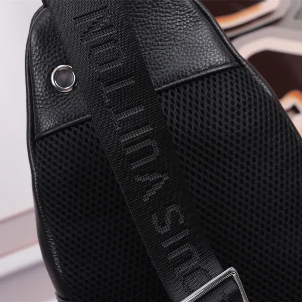 【2026】LV【LOUIS VUITTON 公式 旗艦店】 ルイヴィトン 胸ポケット当日出荷 好評に付き再入荷!29*16*6CM 【2026】LV【LOUIS VUITTON 公式 旗艦店】 ルイヴィトン 胸ポケット当日出荷 好評に付き再入荷!29*16*6CM