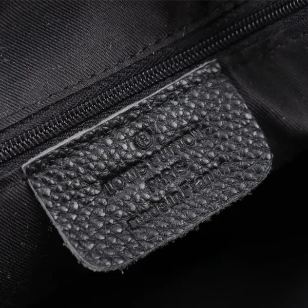 【2026】LV【LOUIS VUITTON 公式 旗艦店】 ルイヴィトン 胸ポケット当日出荷 好評に付き再入荷!29*16*6CM 【2026】LV【LOUIS VUITTON 公式 旗艦店】 ルイヴィトン 胸ポケット当日出荷 好評に付き再入荷!29*16*6CM