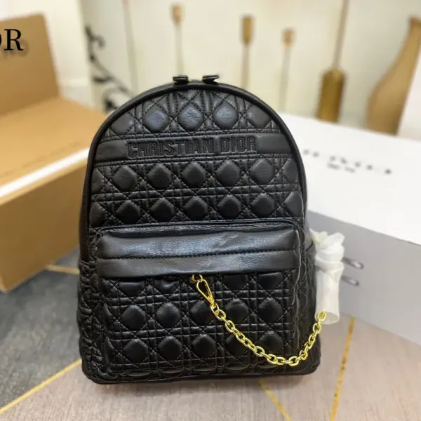 【2026】【DIOR 公式旗艦店】 ディオール リュックサック 当日出荷 好評に付き再入荷!26*30CM 【2026】【DIOR 公式旗艦店】 ディオール リュックサック 当日出荷 好評に付き再入荷!26*30CM