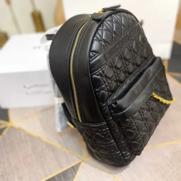 【2026】【DIOR 公式旗艦店】 ディオール リュックサック 当日出荷 好評に付き再入荷!26*30CM 【2026】【DIOR 公式旗艦店】 ディオール リュックサック 当日出荷 好評に付き再入荷!26*30CM