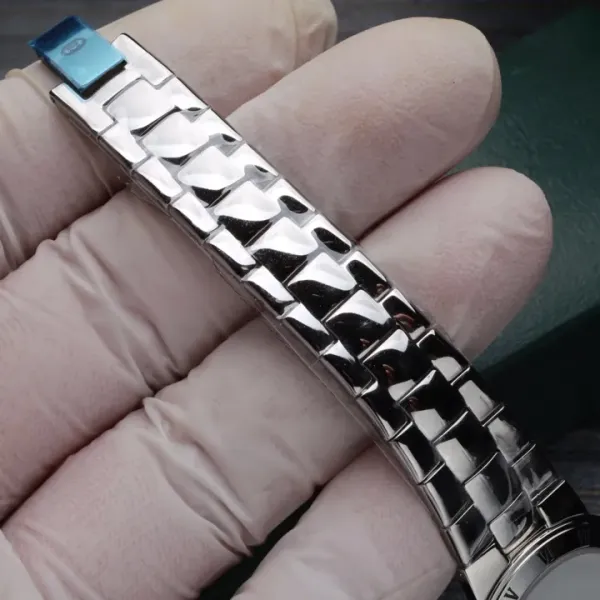 【2026】GUCCI( クッチ)  腕時計 26*6MM