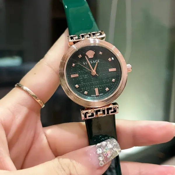 【2026】VERSACE  ( ヴェルサーチ)  腕時計 32*10MM