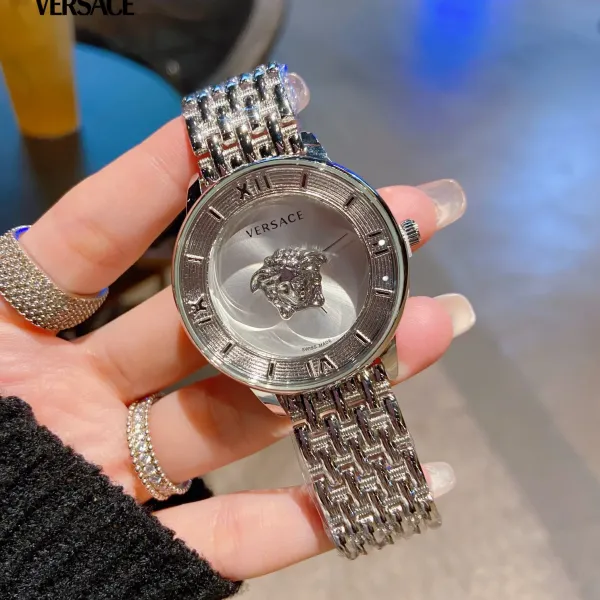 【2026】VERSACE  ( ヴェルサーチ)  腕時計 43MM