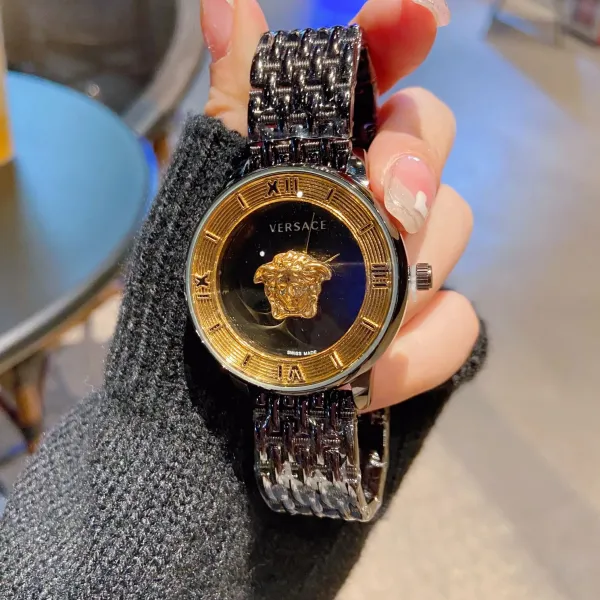 【2026】VERSACE  ( ヴェルサーチ)  腕時計 43MM