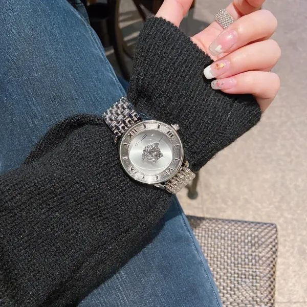 【2026】VERSACE  ( ヴェルサーチ)  腕時計 43MM