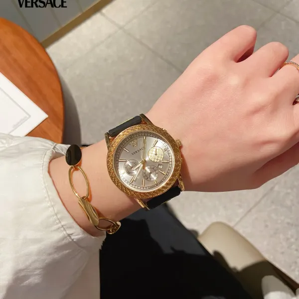 【2026】VERSACE  ( ヴェルサーチ)  腕時計 40*10MM