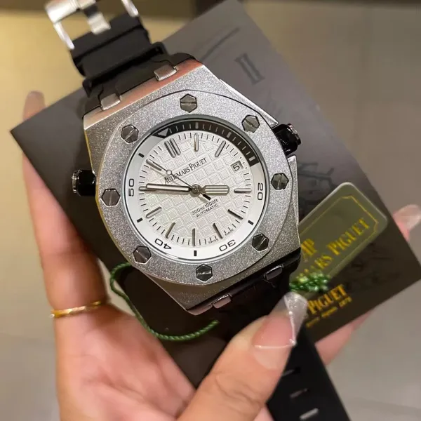【2026】Audemars Piguet ( オーデマ ピゲ)  腕時計  42*14MM
