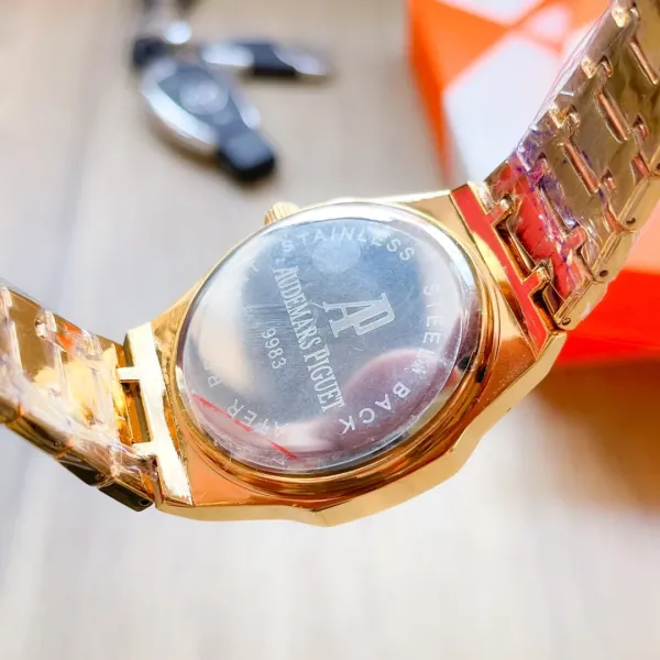 【2026】Audemars Piguet ( オーデマ ピゲ) 腕時計 40*10MM 【2026】Audemars Piguet ( オーデマ ピゲ) 腕時計 40*10MM