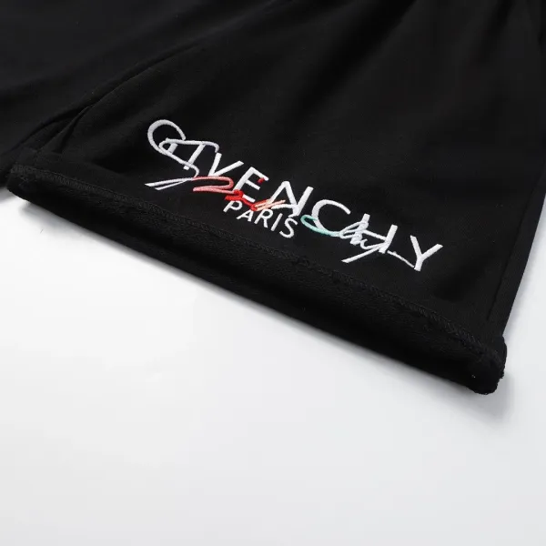 【2026】【GIVENCHY 公式旗艦店】ジバンシー ショートパンツ ご好評に付き再入荷! 【2026】【GIVENCHY 公式旗艦店】ジバンシー ショートパンツ ご好評に付き再入荷!