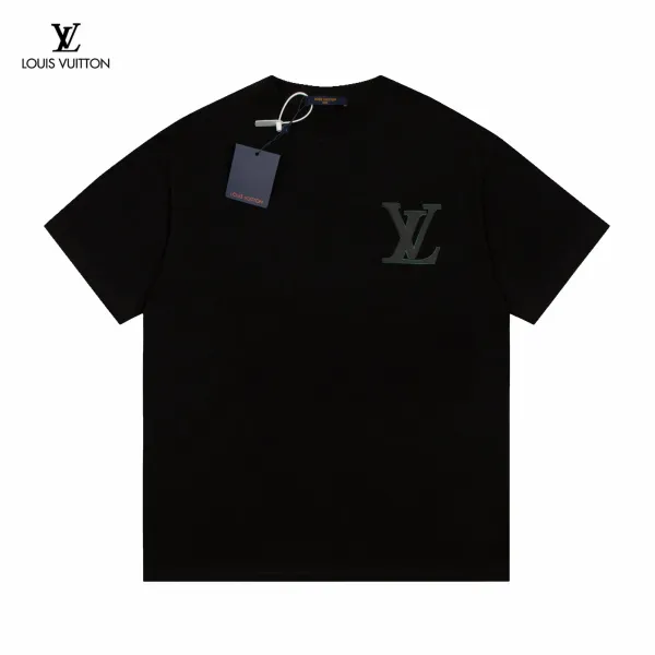 【2026】【LOUIS VUITTON 公式旗艦店】ルイヴィトン Tシャツご好評に付き再入荷! 【2026】【LOUIS VUITTON 公式旗艦店】ルイヴィトン Tシャツご好評に付き再入荷!