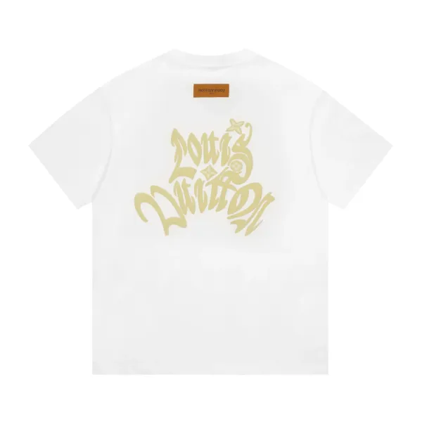 【2026】【LOUIS VUITTON 公式旗艦店】ルイヴィトン Tシャツご好評に付き再入荷! 【2026】【LOUIS VUITTON 公式旗艦店】ルイヴィトン Tシャツご好評に付き再入荷!