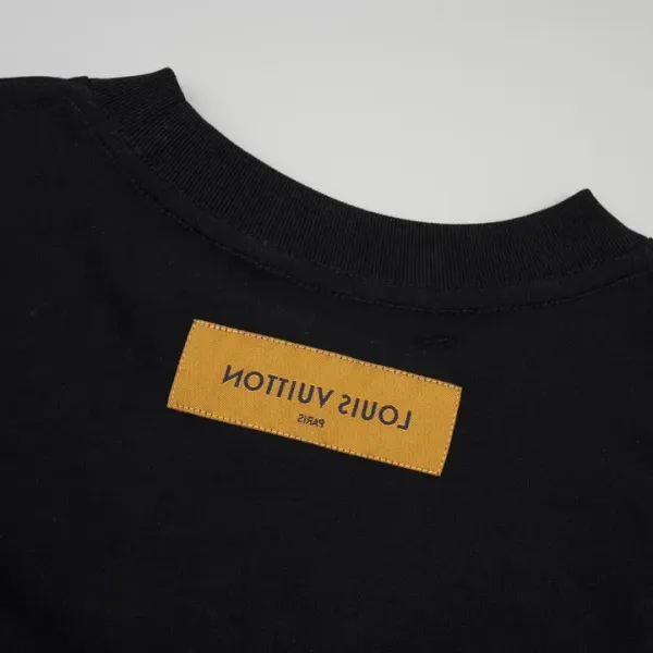 【2026】【LOUIS VUITTON  公式旗艦店】ルイヴィトン   Tシャツご好評に付き再入荷！