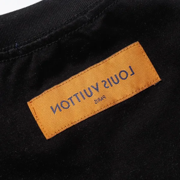 【2026】【LOUIS VUITTON  公式旗艦店】ルイヴィトン   Tシャツご好評に付き再入荷！