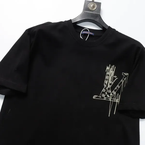 【2026】【LOUIS VUITTON  公式旗艦店】ルイヴィトン   Tシャツご好評に付き再入荷！
