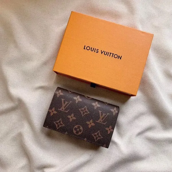 【2026】【LOUIS VUITTON公式 旗艦店】ルイヴィトン  財布   当日出荷 好評に付き再入荷！13.5*9.5*3.5cm