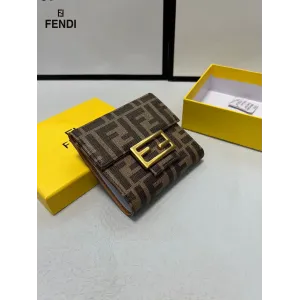 【2026】【FENDI 公式 旗艦店】フェンディ 財布 当日出荷 好評に付き再入荷!11*10cm 【2026】【FENDI 公式 旗艦店】フェンディ 財布 当日出荷 好評に付き再入荷!11*10cm