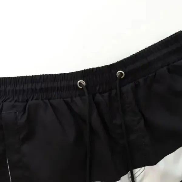 【2026】【BALENCIAGA  公式旗艦店】 バレンシアガ   ショートパンツ  ご好評に付き再入荷！