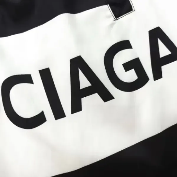 【2026】【BALENCIAGA  公式旗艦店】 バレンシアガ   ショートパンツ  ご好評に付き再入荷！